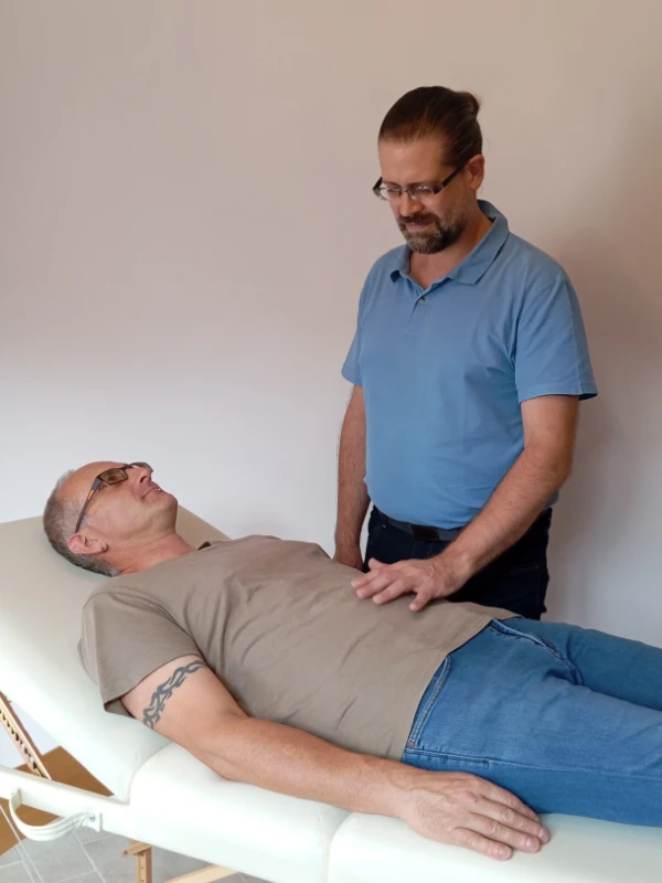 Une séance de magnétisme avec Benoit Lainé